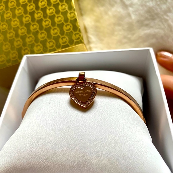 Michael Kors Rose Gold Bracelet - Picture 1 of 2